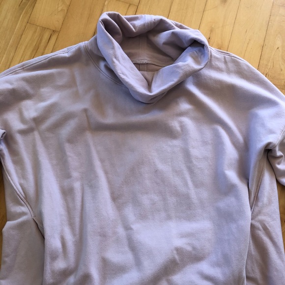 Lululemon go forward pullover *porcelain pink* - Picture 3 of 7